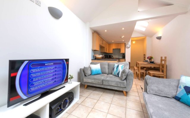 Oxford Fiftyone A Spacious 3 Bed House With Garden And Parking
