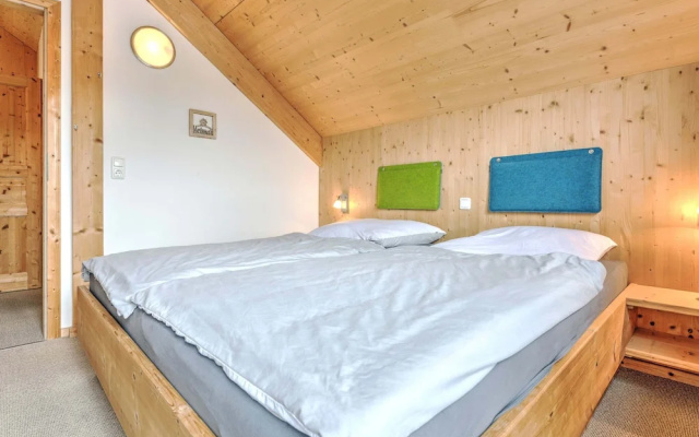 Cozy Chalet in Hohentauern near Forest