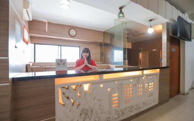 Penthouse Hotel By OYO Rooms