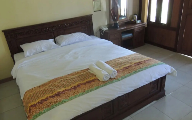 Balkondes Karanganyar (Pottery Academy)