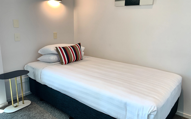Marsden Suites Nautilus Orewa – Guest Rooms – Orewa