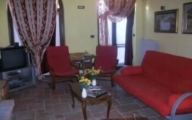 Tra Monti e Vigne