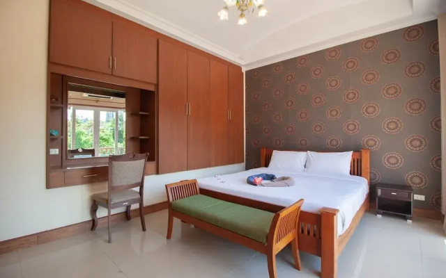 4BR Pool Villa | 700m to Beach 2 km walking street