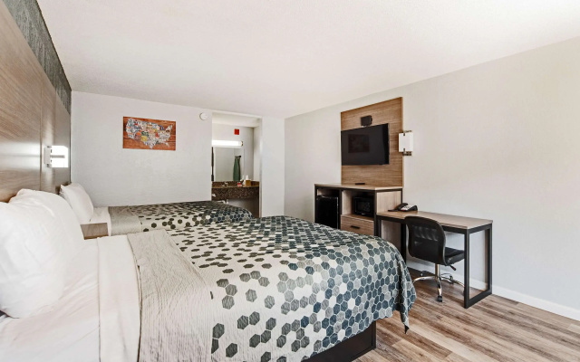 Econo Lodge And Suites Bricktown