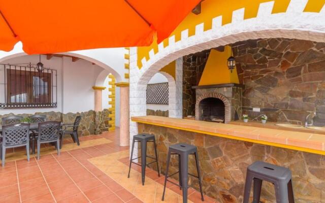 Villa Javier Sayalonga by Ruralidays