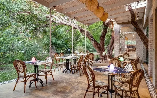 Mbano Manor Hotel Victoria Falls