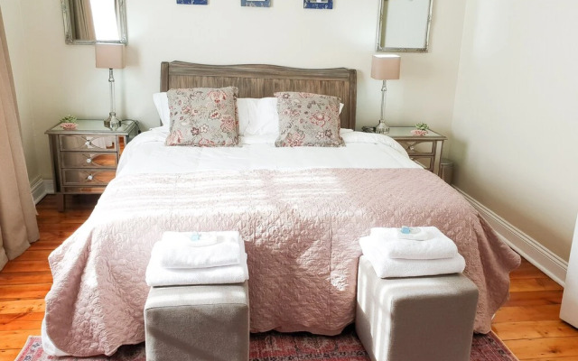Bauhenia Guesthouse