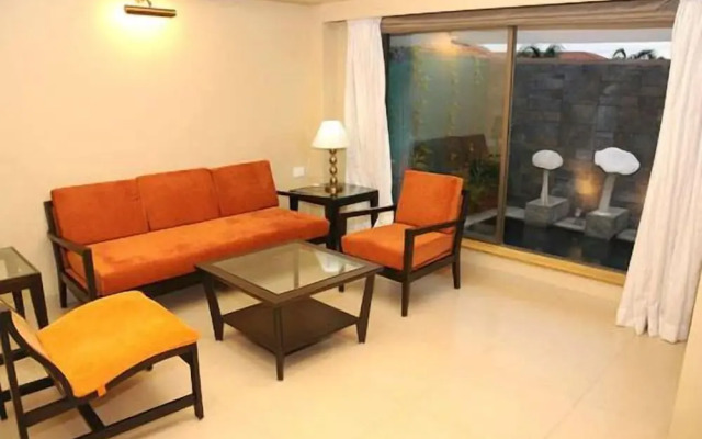 Confident Amoon - The Glamour Spa and Resort