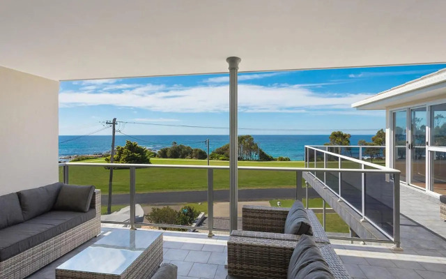 31 McMillan Crescent