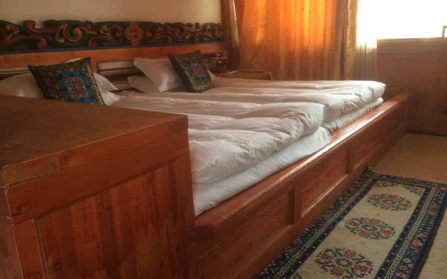 Yueliang Zhishang Hostel – Guest Rooms – Shangri-La