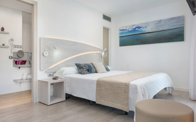 Llaut Boutique Hotel