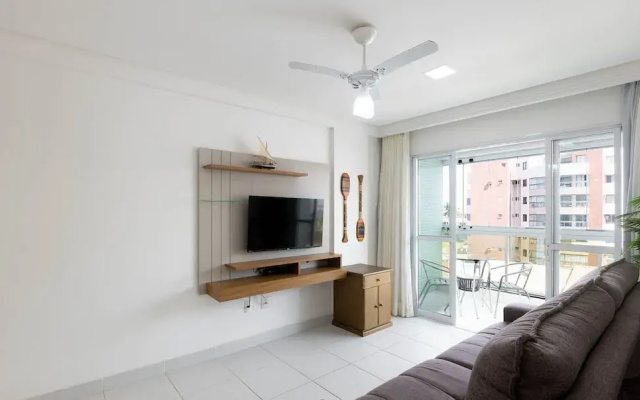 Apt w/ Balcony and sea View in Guarapari Cmd0311