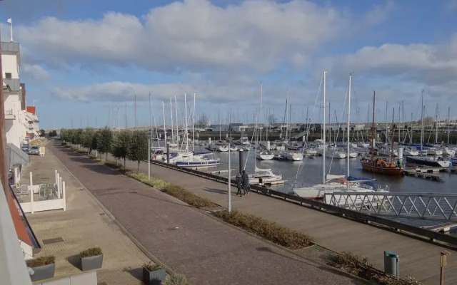 Apartment in Nieuwpoort Near Scenic Beach