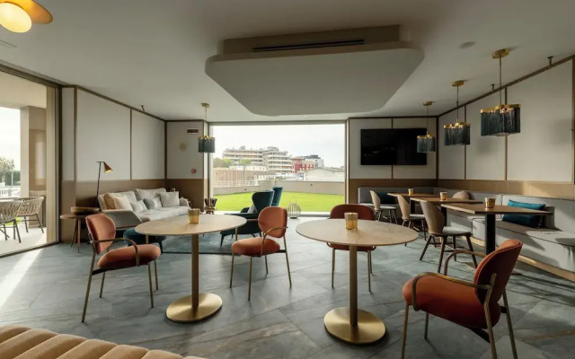 Visionair Suites