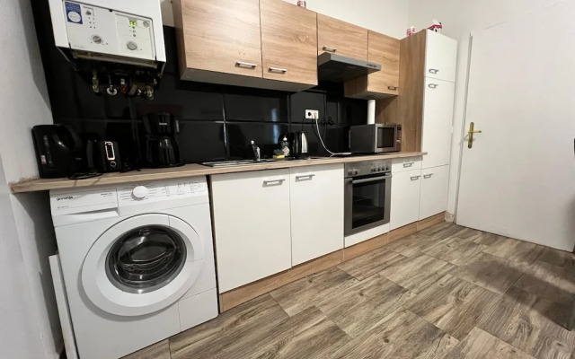 Cozy 3BR shared Apt. Wien Simmering