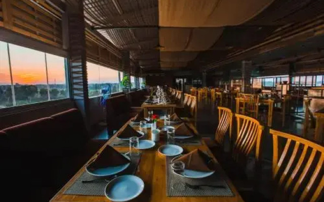 Hotel Surabi
