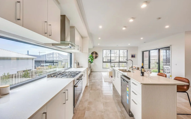 StayAU 5BR Family Getaway GreaterGeelong in Duneed