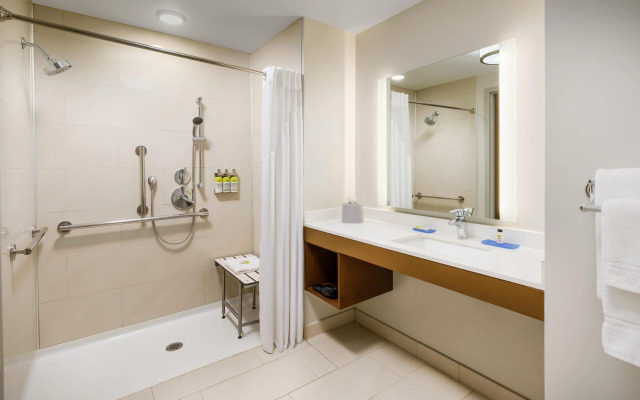 Holiday Inn Express & Suites Oakhurst - Yosemite Park Area by IHG