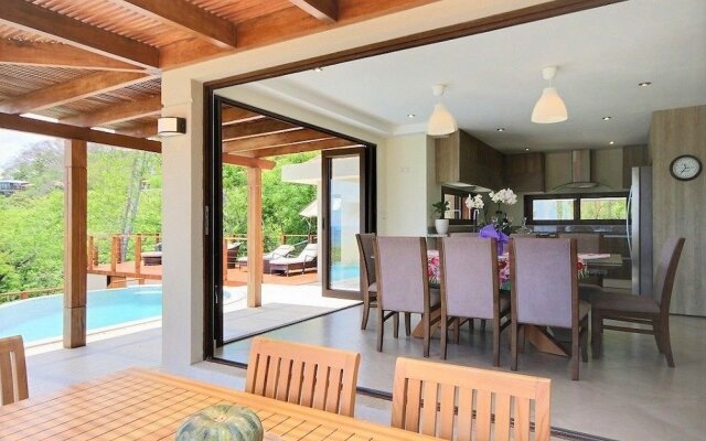 Villa Atardecer - 4 Br home