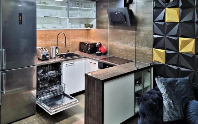 Goldcentral Apartment Art B6