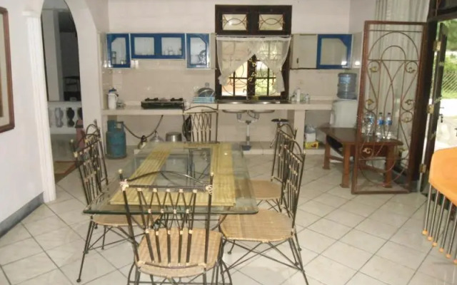 Villa Lapaloma Guest House