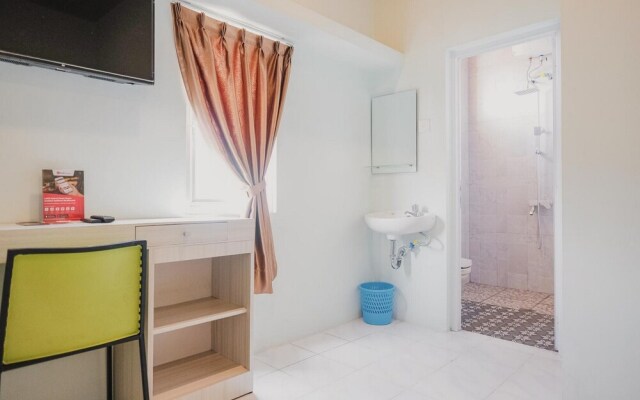 RedDoorz @ Jalan Pangeran Antasari Lampung 2