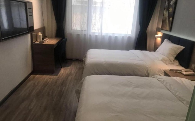 7Days Premium Zibo Zhoucun Zhoulong Road Furniture Market Branch – Guest Rooms – Zibo