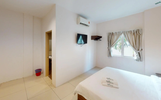 First Guest House Cheras