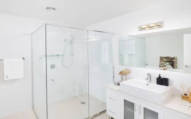 Living the Dream @ Corlette