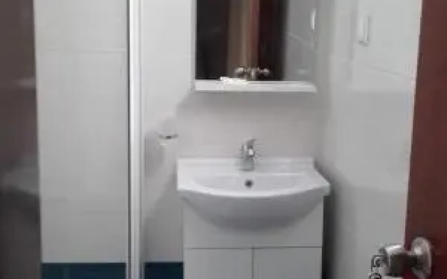 Nikos Hotel