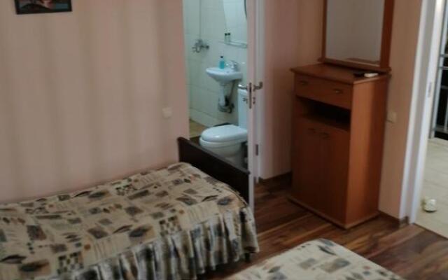 Guest House Alpiyskaya 7