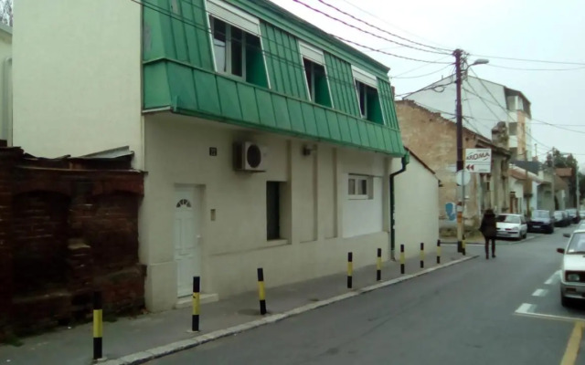Hostel Jellostone