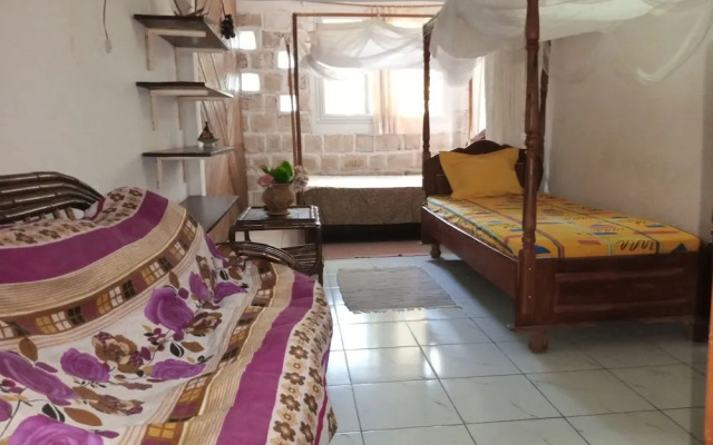 Hotel Chez Tranquilllle