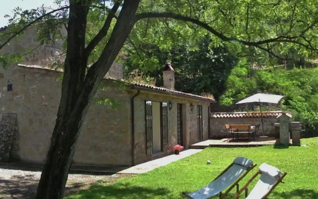 Villa in Sermugnano Near the Lake