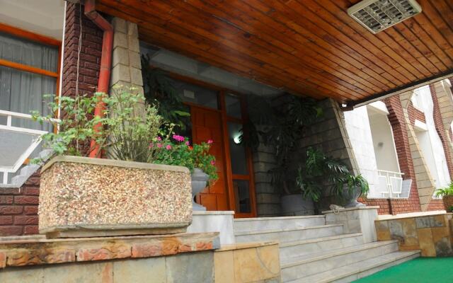 Ras Amba Hotel