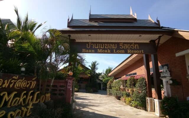 Baan Mek Lom