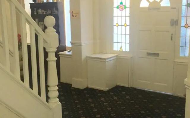 Elston Guest House