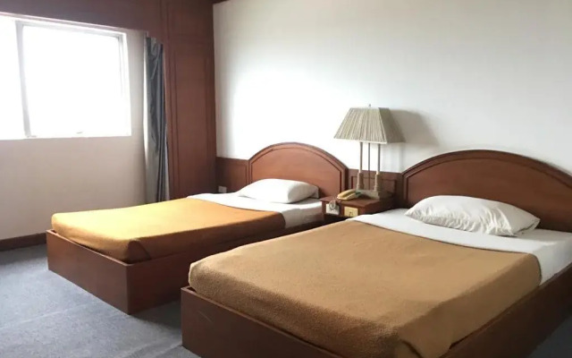 Chumphon Grand Palace Hotel