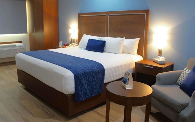 Comfort Inn Monterrey Norte