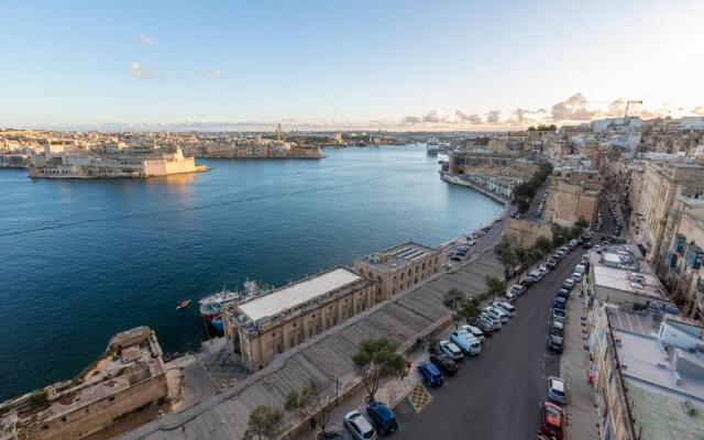 Valletta Large 3 Bedroom