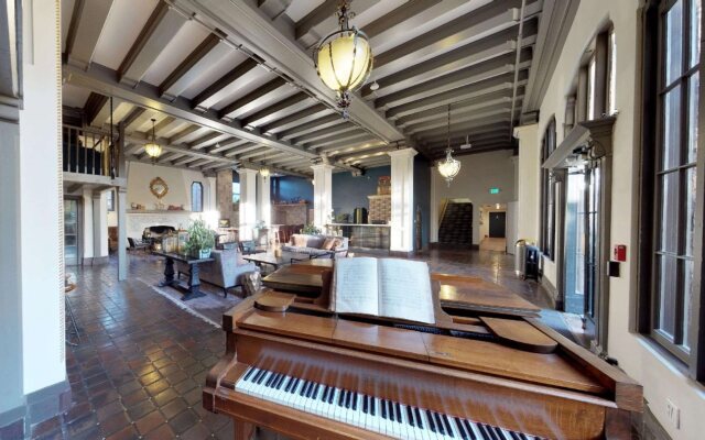 Hotel Petaluma, Tapestry Collection by Hilton