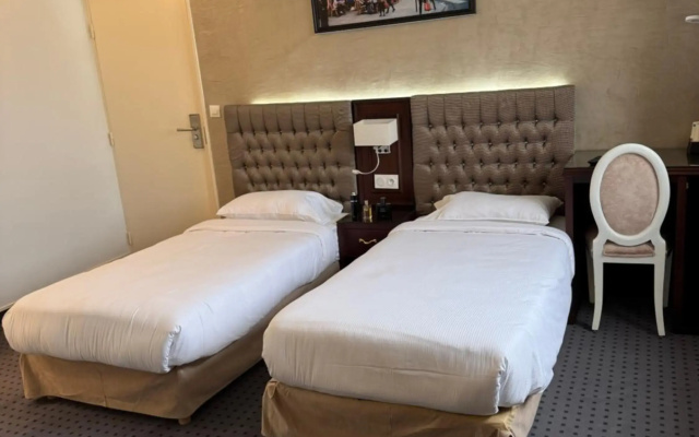 Hotel Grand Paris