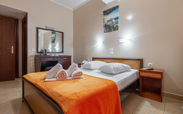 Faros 1 Hotel