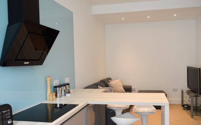Modern 3 Bedroom Home in Morningside