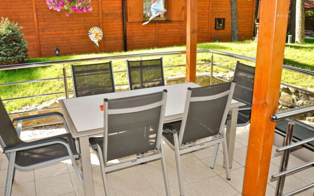 Four -anniversary Type B