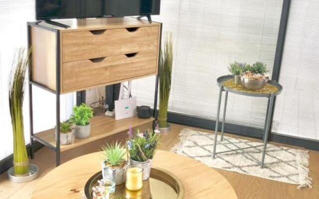 Bograshove Beach Penthouse By Ray Supreme
