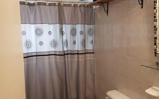 Dúplex con garage, patio y parrilla