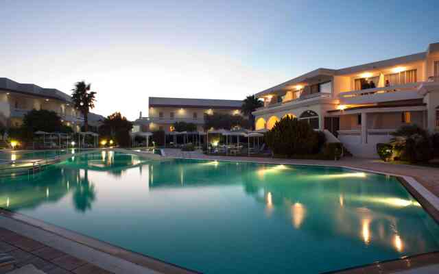 Hotel Niriides Beach