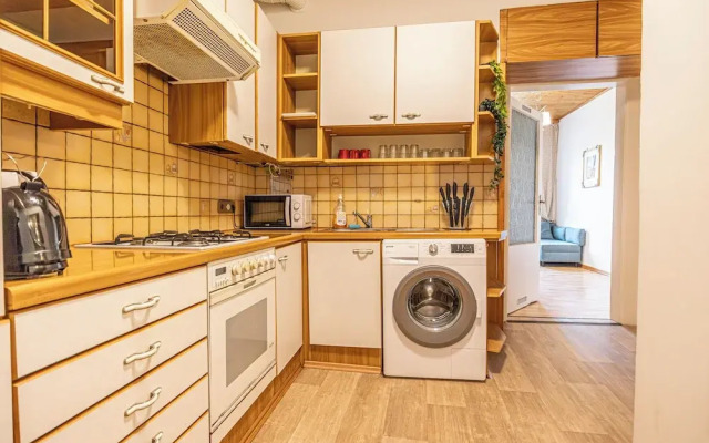 Amazing 1BR-1LR Apt. 7-Min to Stadthalle