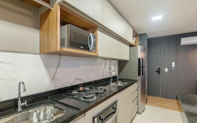 Building With New Apartments 300m From the Beach - EEP